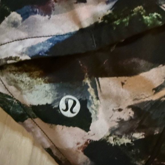 Lululemon Speed Up Shorts 2.5” Glacier Camo Starlight Black Sz 4 Rare Low Rise - Picture 10 of 11